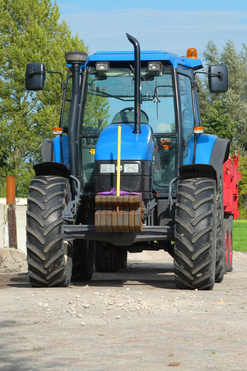 Jak wybrać opony do ciągników i maszyn rolniczych